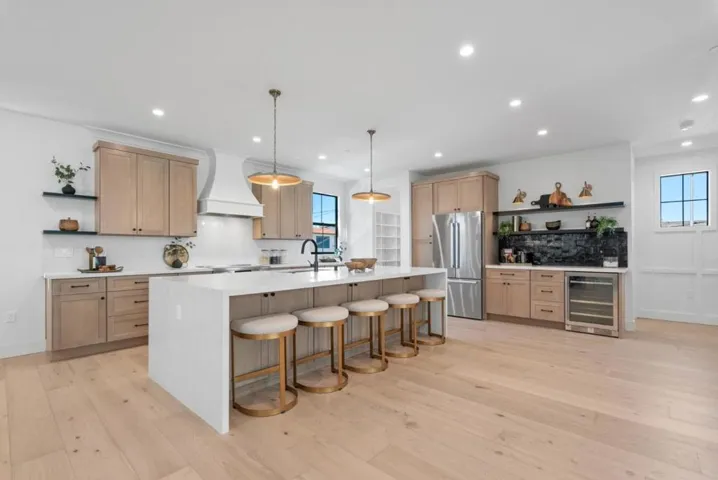 44 Sunnyside Avenue, Campbell, California 95008
