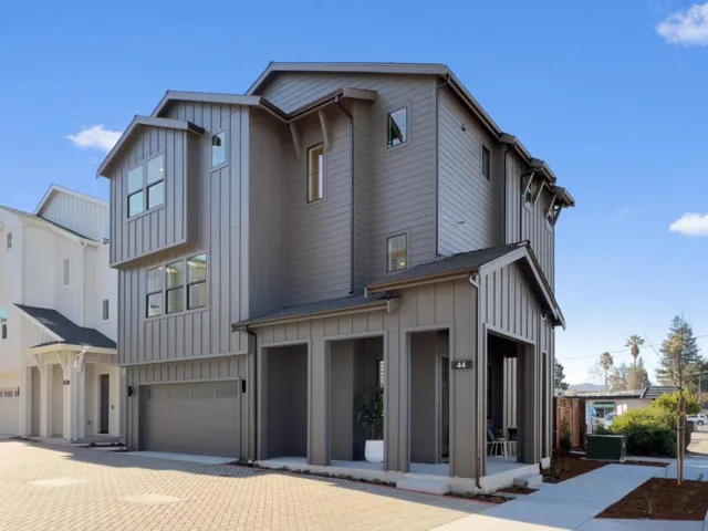 44 Sunnyside Avenue, Campbell, California 95008