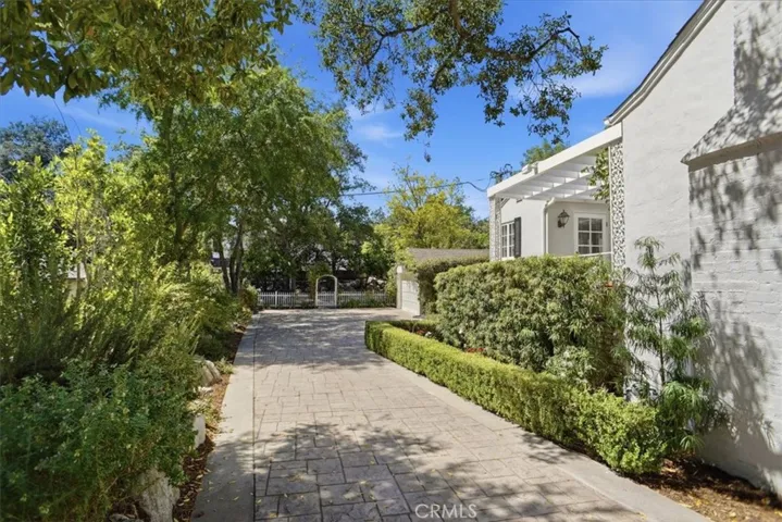 1973 Harding Avenue, Altadena, California 91001