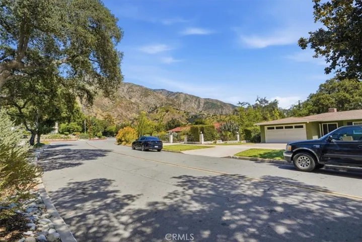 1973 Harding Avenue, Altadena, California 91001