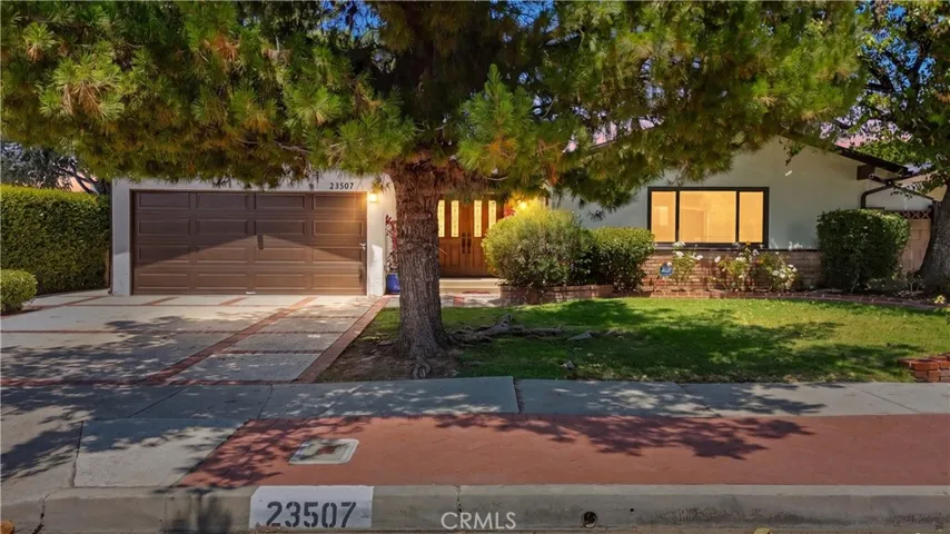 23507 Sylvan - DE Twilight Image