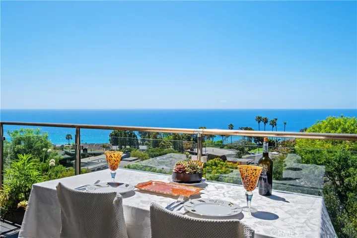 21682 Ocean Vista Drive B, Laguna Beach, California 92651