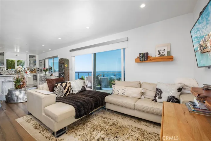 21682 Ocean Vista Drive B, Laguna Beach, California 92651