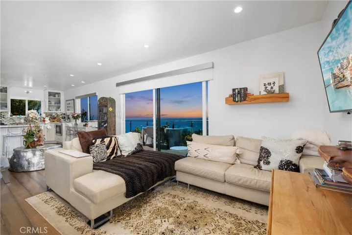 21682 Ocean Vista Drive B, Laguna Beach, California 92651