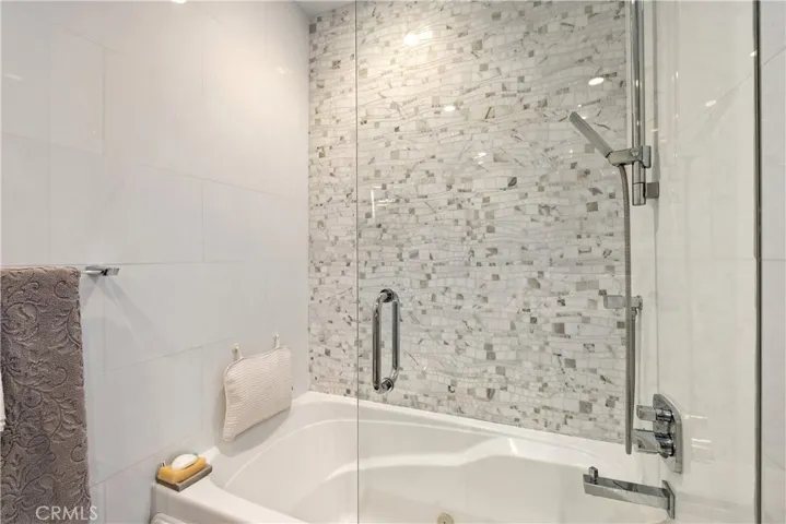 21682 Ocean Vista Drive B, Laguna Beach, California 92651