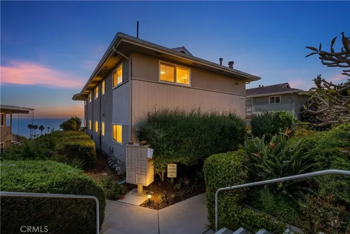 21682 Ocean Vista Drive B, Laguna Beach, California 92651