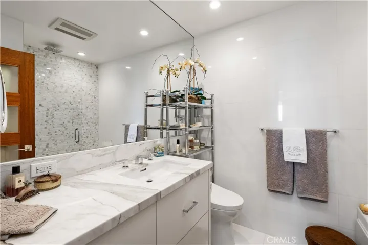 21682 Ocean Vista Drive B, Laguna Beach, California 92651