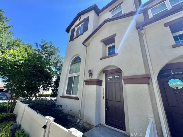 Front entry with private yard