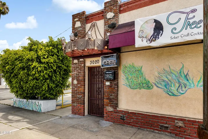 3020 W Main St 001