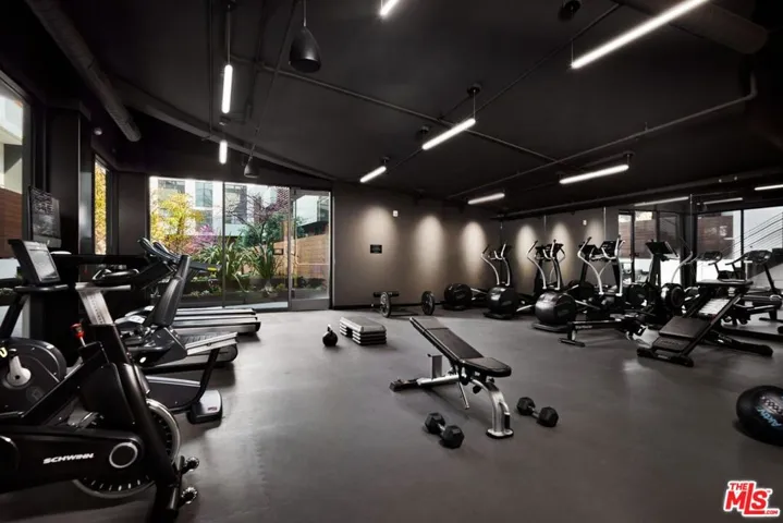 702 N Doheny Drive Th25, West Hollywood, California 90069