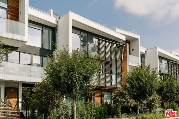 702 N Doheny Drive Th25, West Hollywood, California 90069