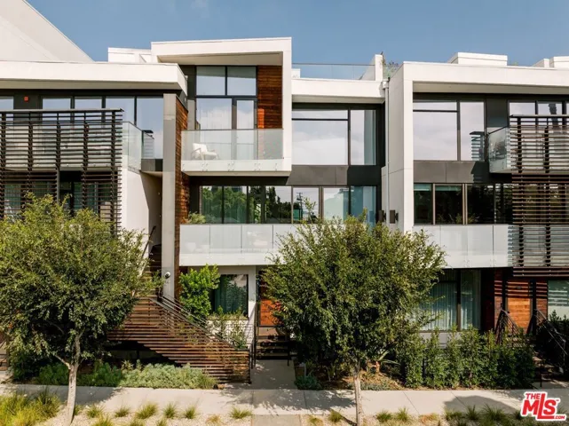 702 N Doheny Drive Th25, West Hollywood, California 90069