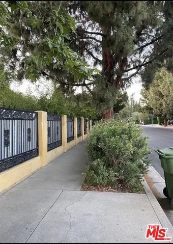 8311 Sale Avenue, West Hills, California 91304