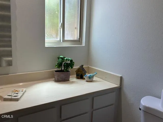 11240 guest bath 2