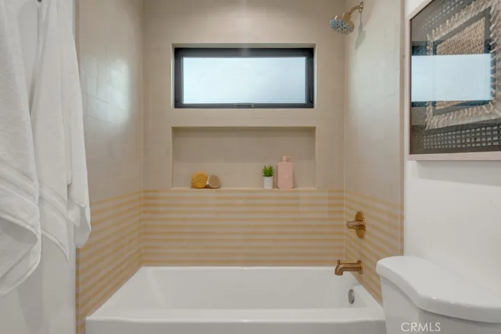 2nd Floor Jack and Jill Bath