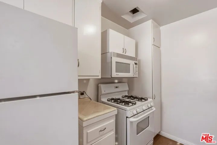1643 N Formosa Avenue 5, Los Angeles, California 90046