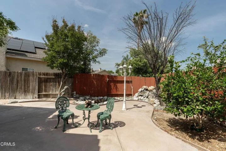 34_back_exterior_2