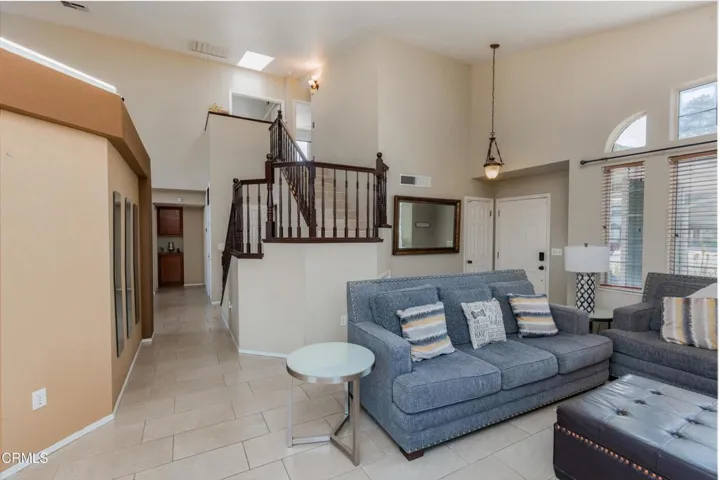 13_living_room_4
