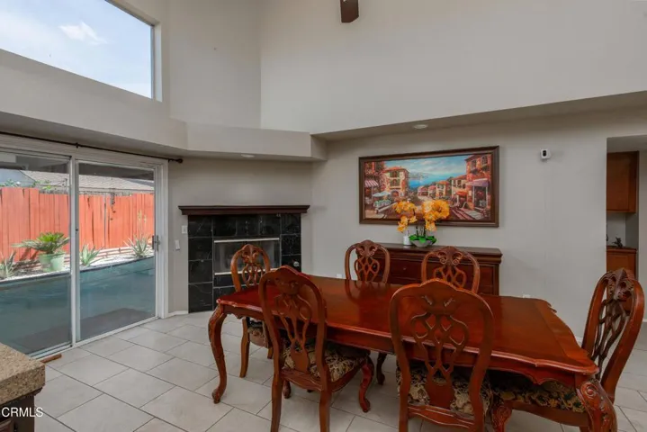 15_dining_room