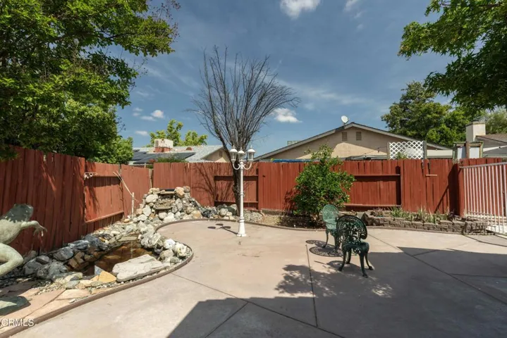 35_back_exterior_3