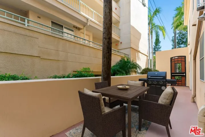 16123 W Sunset Boulevard 101, Pacific Palisades, California 90272