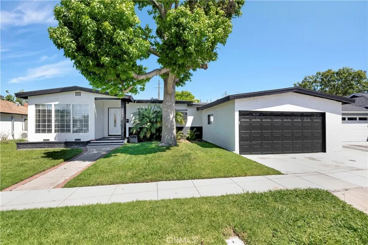 2916 Charlemagne Avenue, Long Beach, California 90815