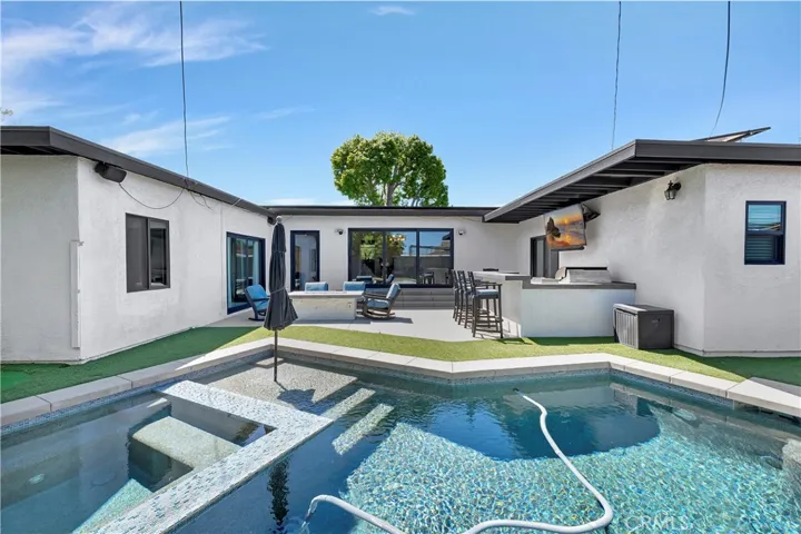 2916 Charlemagne Avenue, Long Beach, California 90815