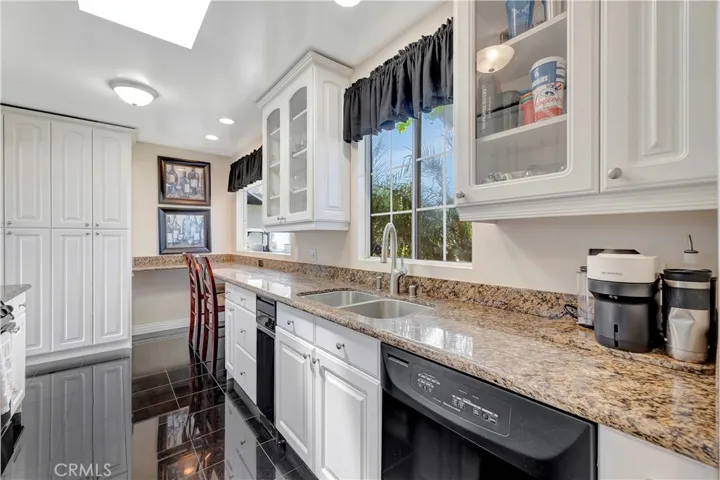 2916 Charlemagne Avenue, Long Beach, California 90815