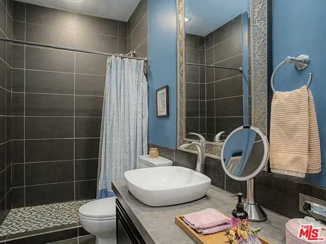 8675 Falmouth Avenue 110, Playa Del Rey, California 90293