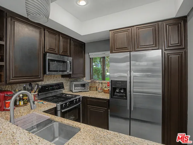 8675 Falmouth Avenue 110, Playa Del Rey, California 90293