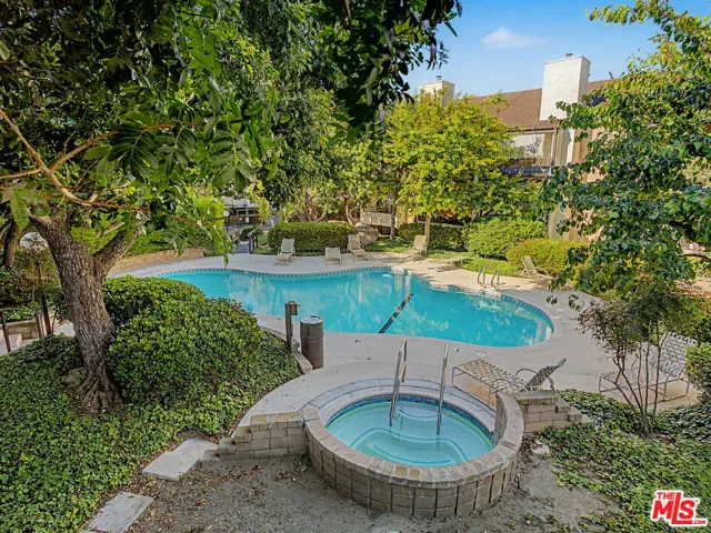 8675 Falmouth Avenue 110, Playa Del Rey, California 90293