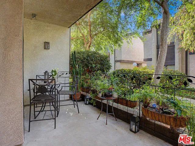 8675 Falmouth Avenue 110, Playa Del Rey, California 90293
