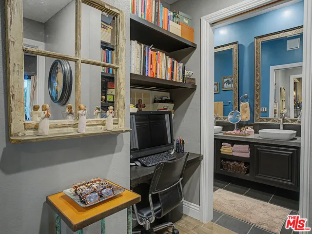 8675 Falmouth Avenue 110, Playa Del Rey, California 90293