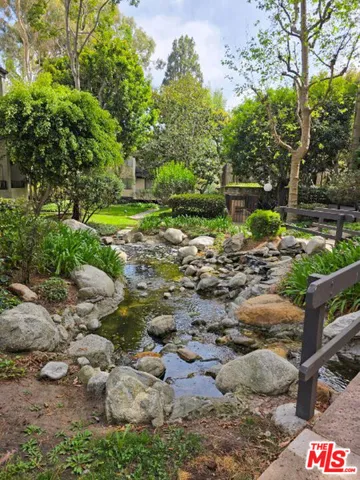 8675 Falmouth Avenue 110, Playa Del Rey, California 90293