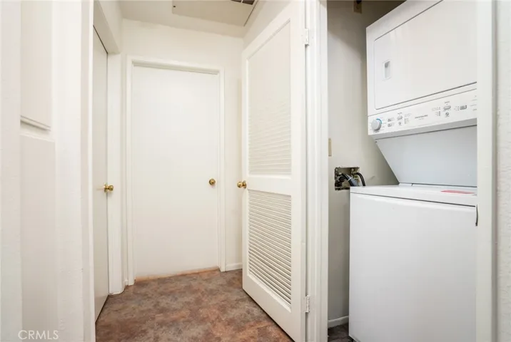 640 W 4th 315, Long Beach, California 90802