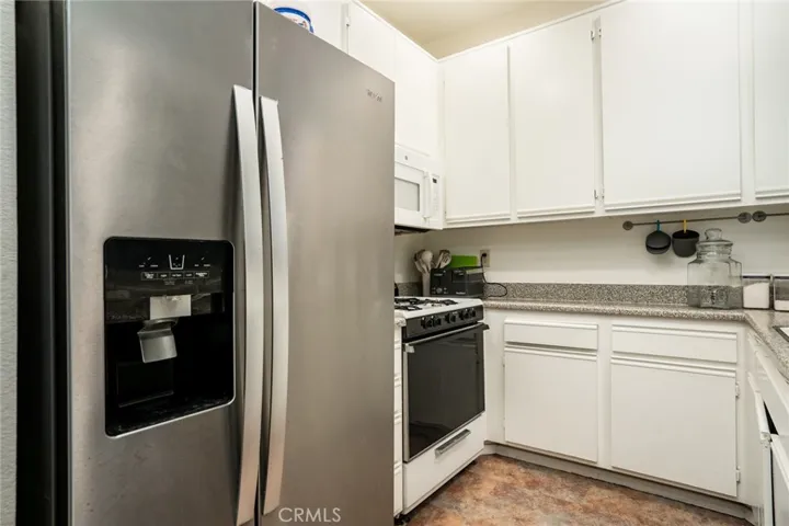 640 W 4th 315, Long Beach, California 90802