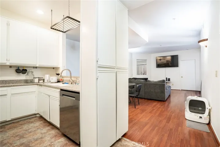 640 W 4th 315, Long Beach, California 90802