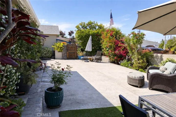Private courtyard