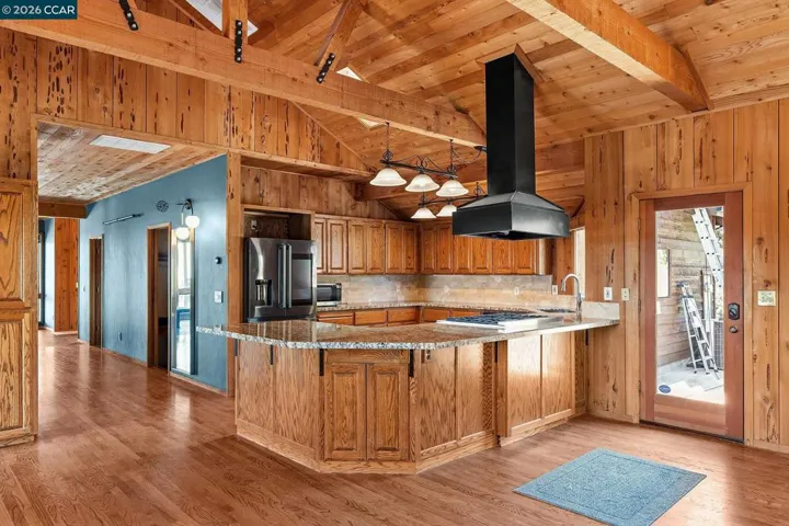 130 Mountain Oak Road, Oroville, California 95966