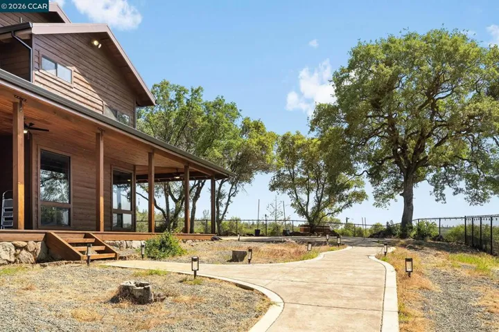 130 Mountain Oak Road, Oroville, California 95966