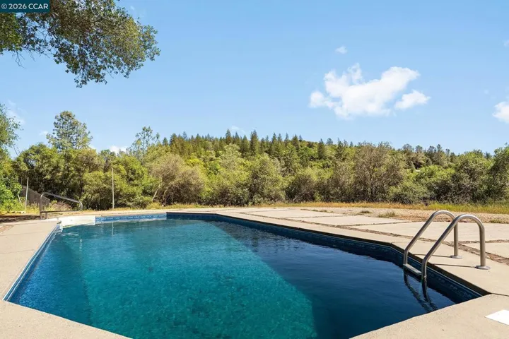 130 Mountain Oak Road, Oroville, California 95966