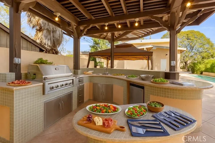 Outdoor Kitchen BBQ