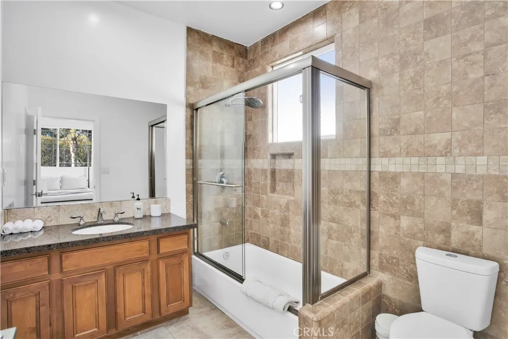 2nd Ensuite Bathroom