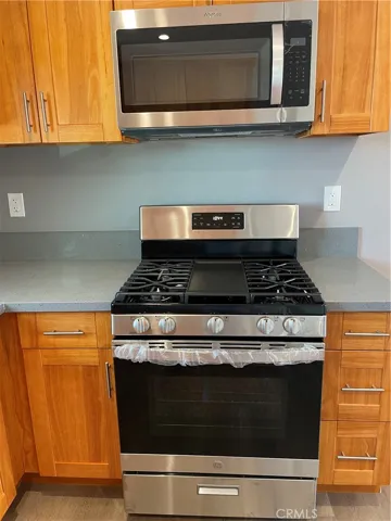 New Stove & Range/microwave