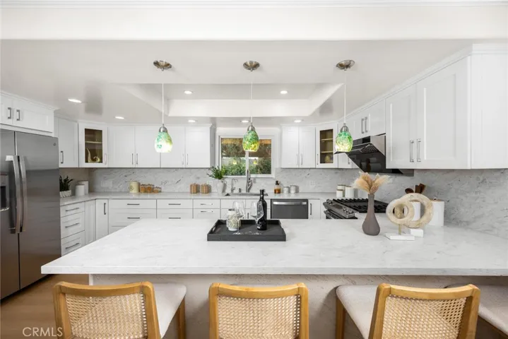 2335 S 6th Avenue, Arcadia, California 91006
