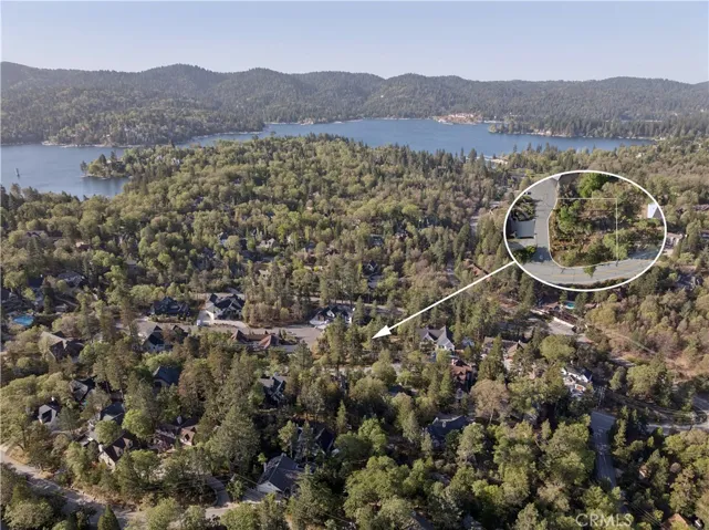 Willow Creek trail to Tavern Bay are oh so close!.