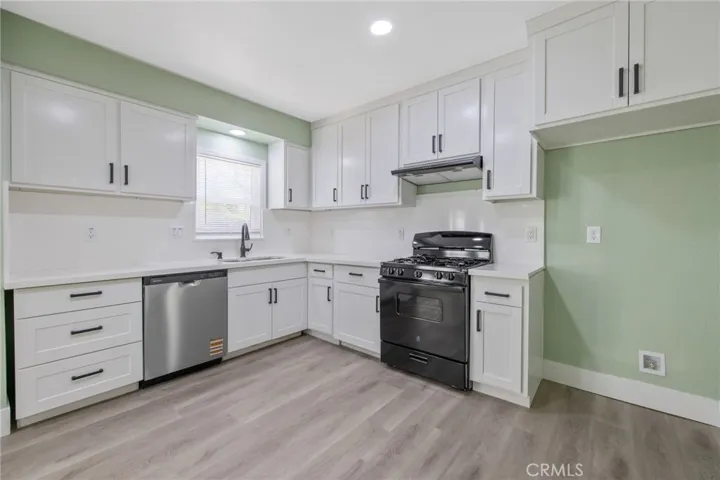 1247 N Ferger Avenue, Fresno, California 93728