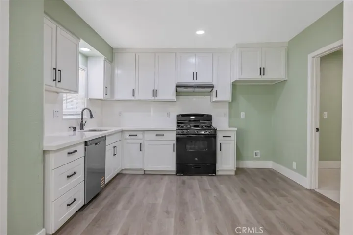 1247 N Ferger Avenue, Fresno, California 93728