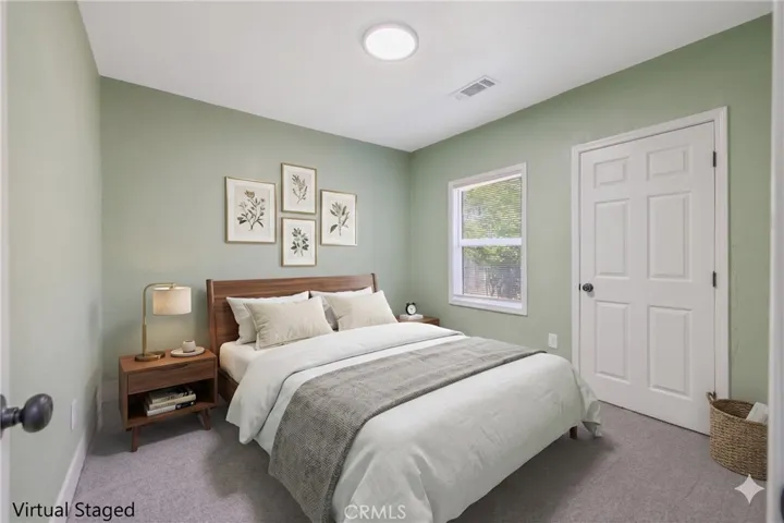 1247 N Ferger Avenue, Fresno, California 93728