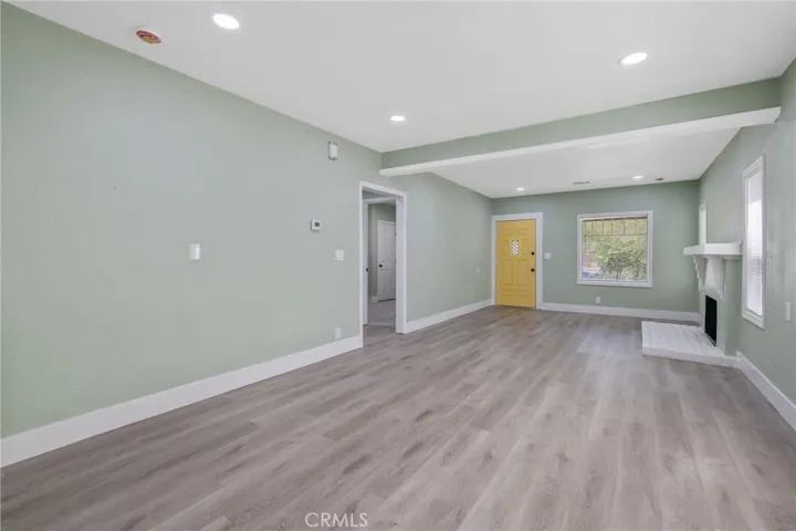 1247 N Ferger Avenue, Fresno, California 93728